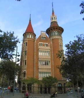 Casa de les Punxes - Casa Terrades - Barcelona